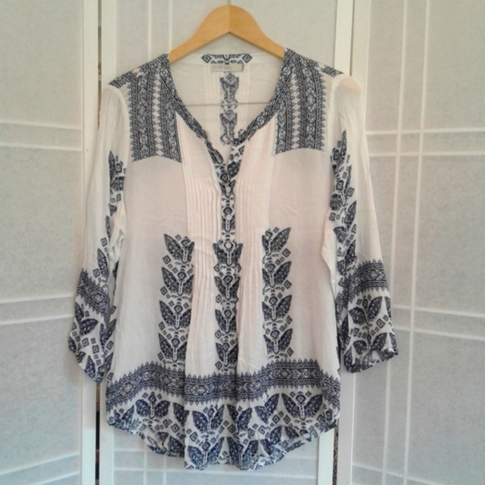 Stich fix boho white and blue blouse tunic